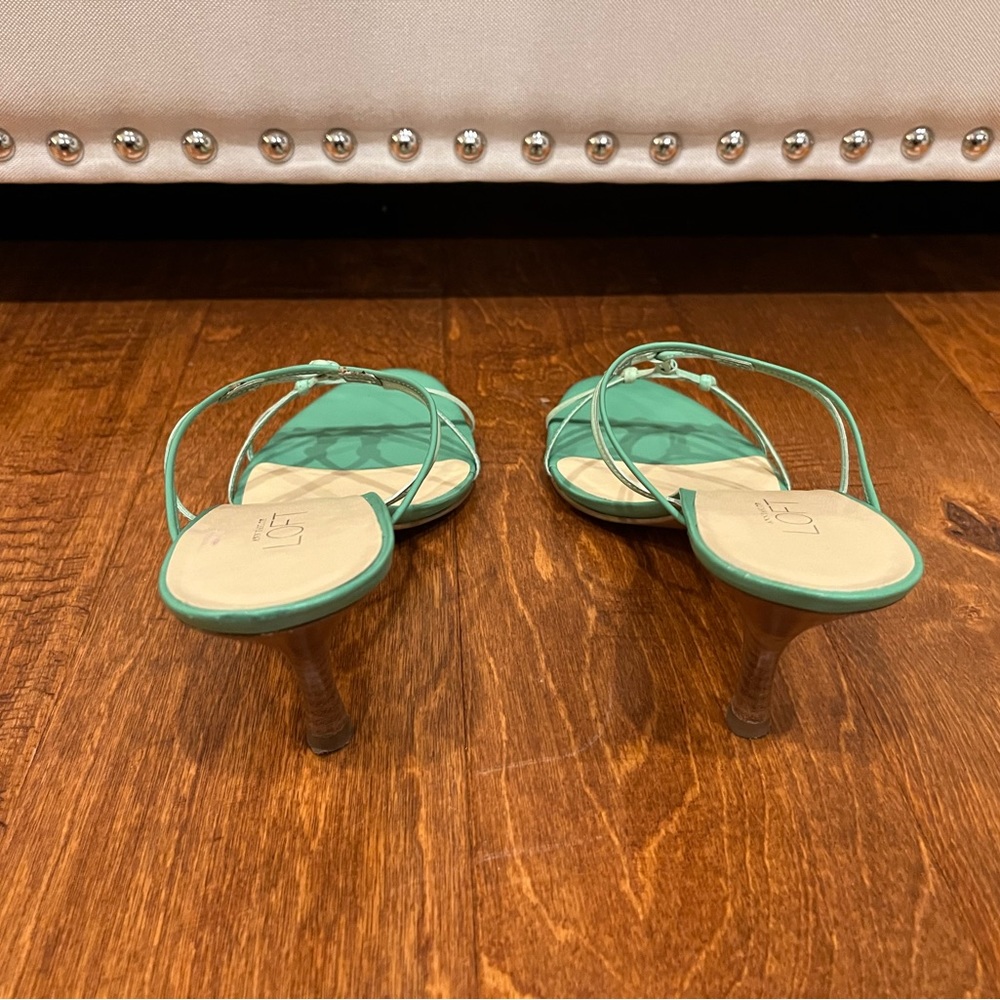 Ann Taylor Loft 2 tone green strappy sandal - Picture 4 of 7